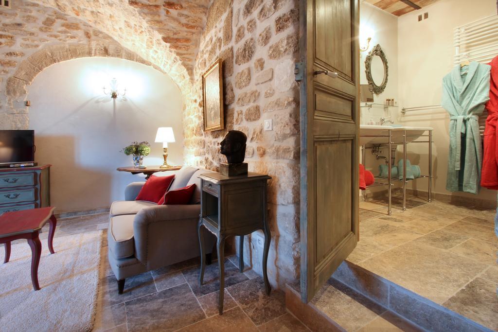 Вілла La Bastide Du Tinal Менерб Номер фото